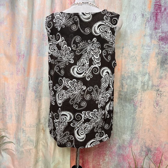 πChaus Sleeveless Top and Long Sleeves Cardigan / Jacket - Picture 4 of 15